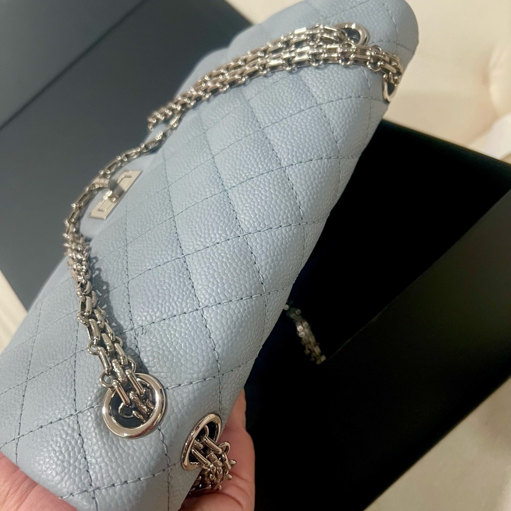 Chanel Classic Caviar Reissue Doubel Flap Bag - Picture 5 of 10